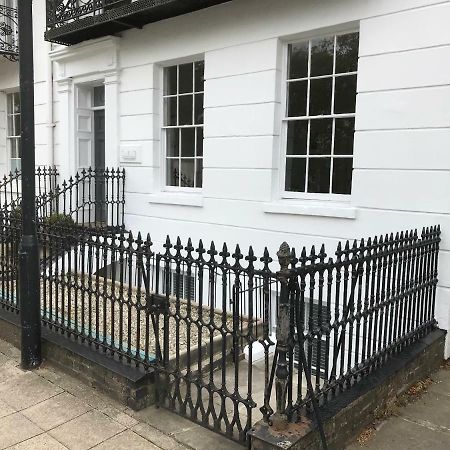 The Apartment, Lower Ground Floor, Clarendon Place Leamington Spa Exterior photo